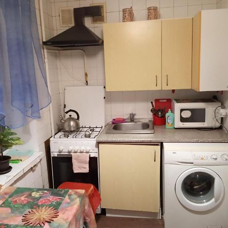 1К Квартира Бульвар Котляревського, Бульвар Праці Буд 1 Kijev Kültér fotó