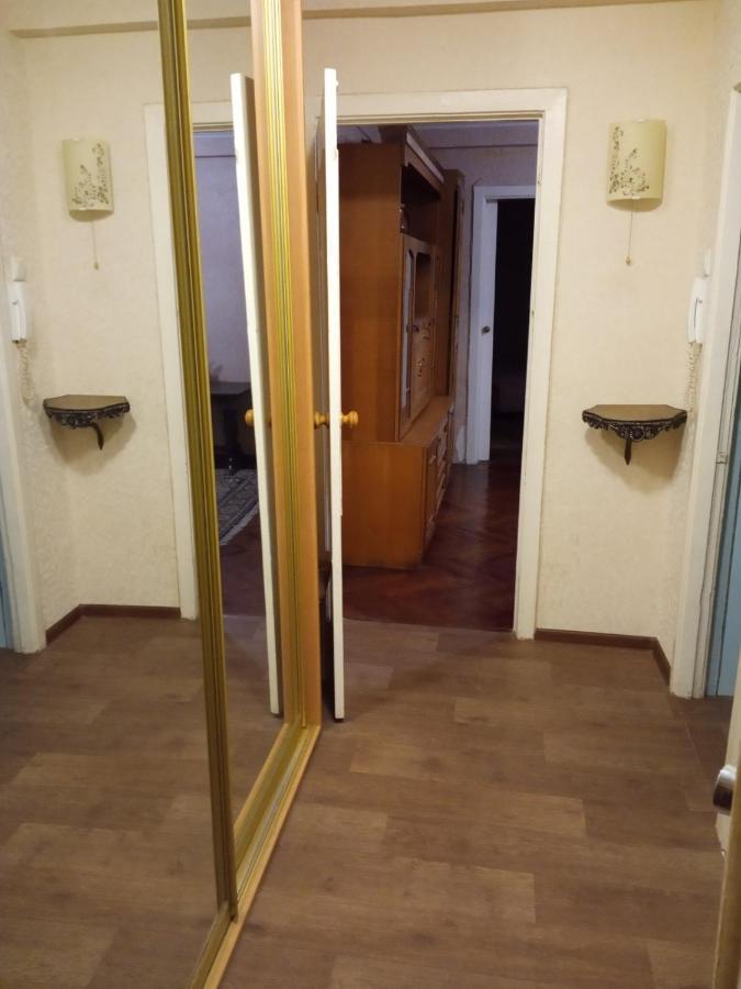 1К Квартира Бульвар Котляревського, Бульвар Праці Буд 1 Kijev Kültér fotó